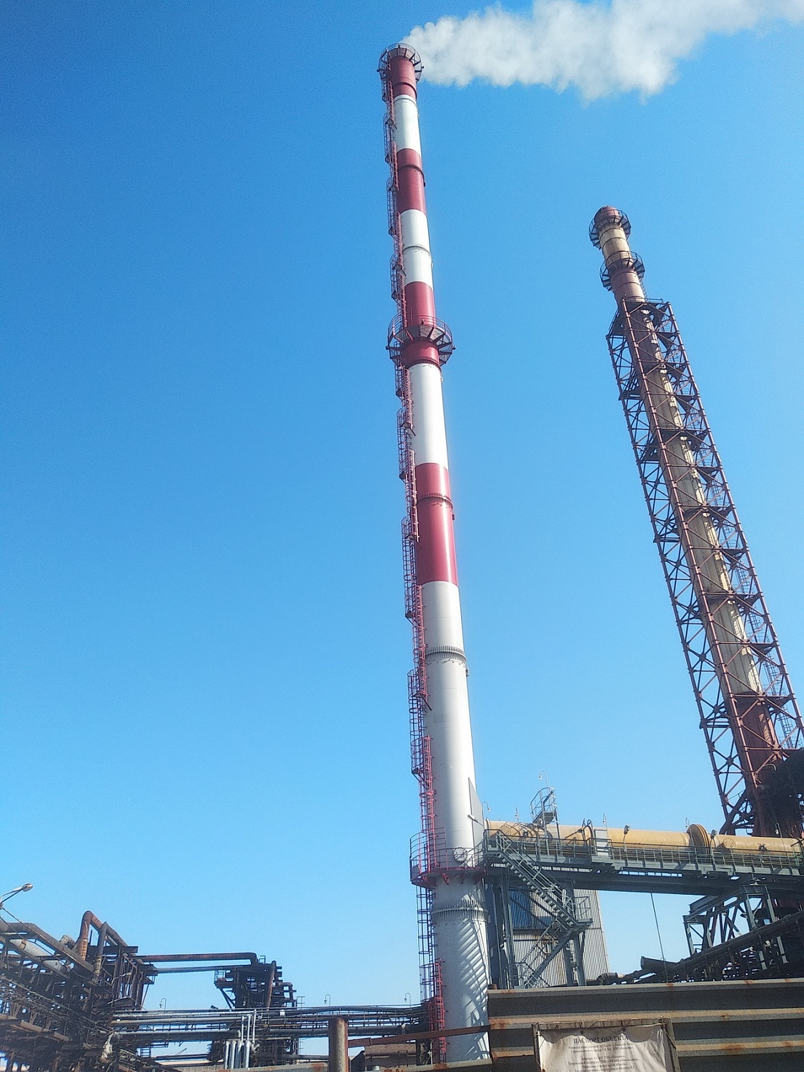 Reconstruction of the exhaust pipe of the gas treatment unit